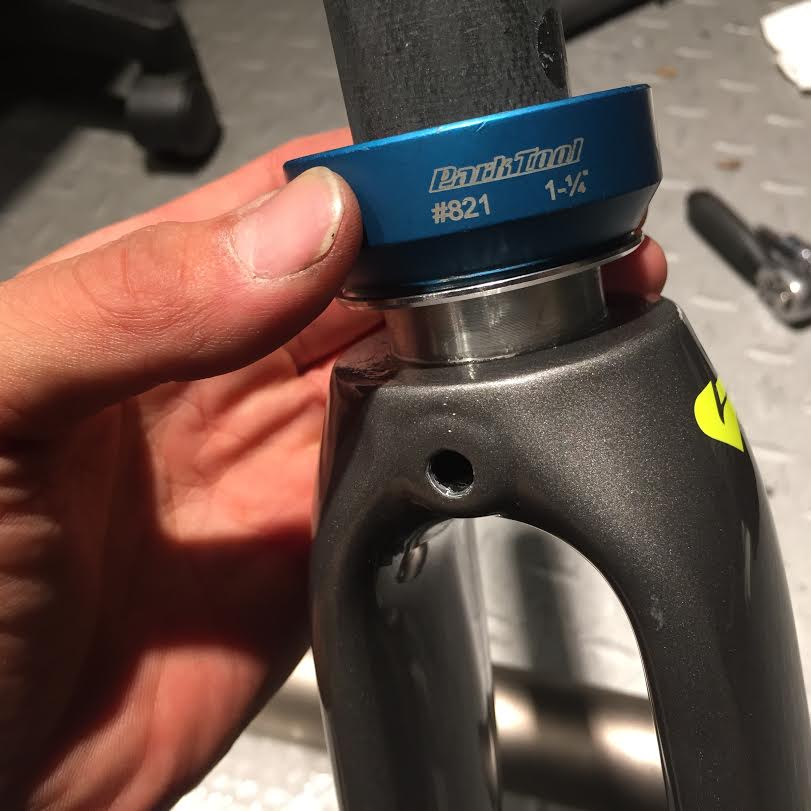 下ワンの圧入を行いました。 | 自転車買取クラウンギアーズブログ